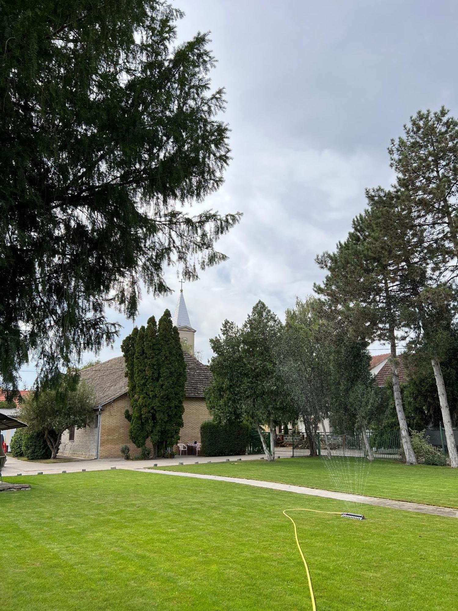 Bezdan Guesthouse Bagian luar foto